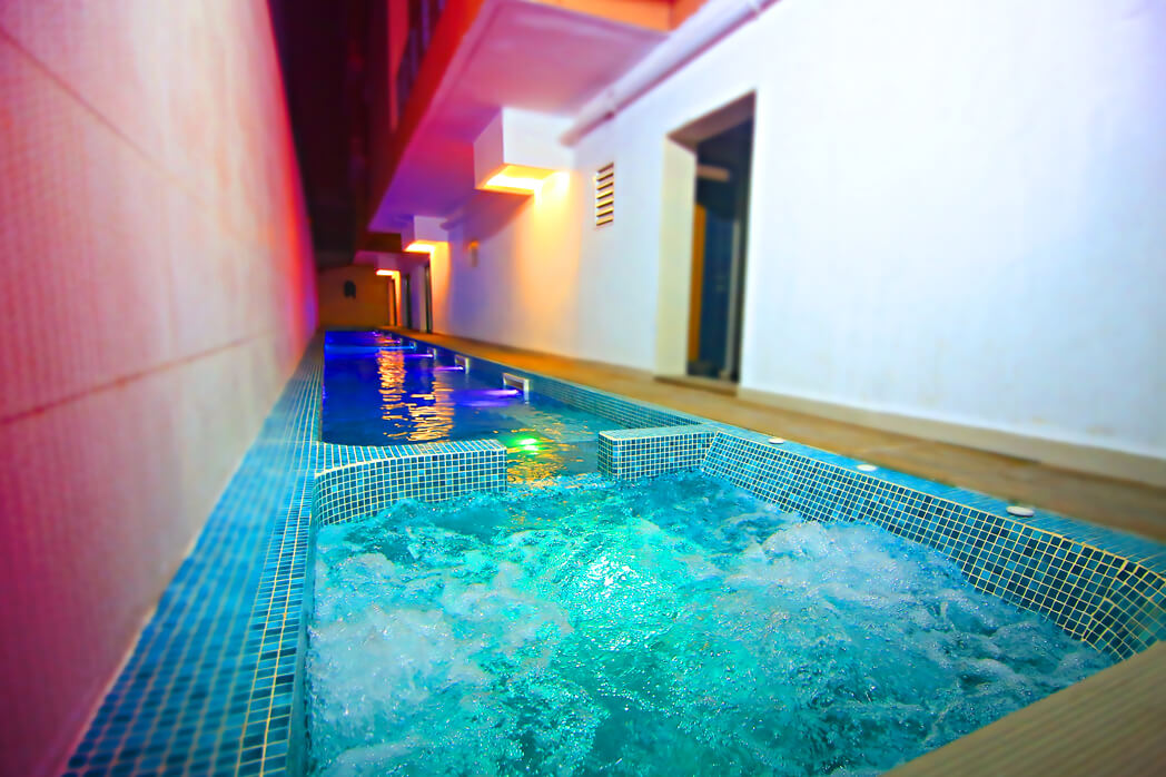 Piscine BNB Hotel
